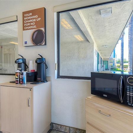 Motel 6 Anaheim Stadium - Orange Beltér fotó